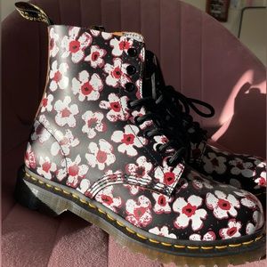 Flower doc martens